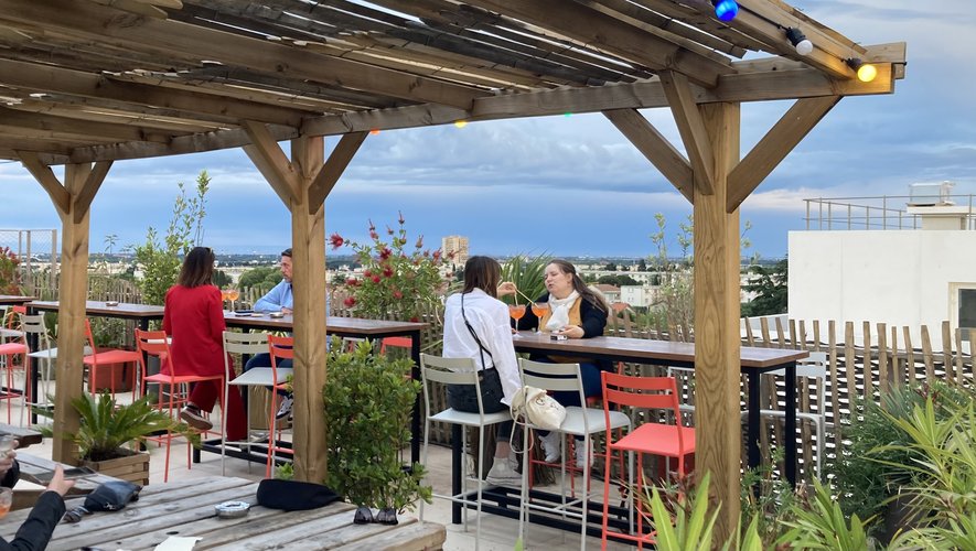 Drink, aperitifs and a panorama of the city: in Montpellier, the rooftop of the JOST Hotel returns to the genteel atmosphere